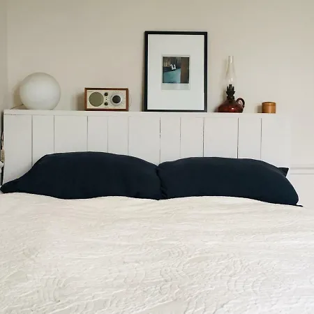 Elegant And Cosy Flat Near Montmartre 아파트 *