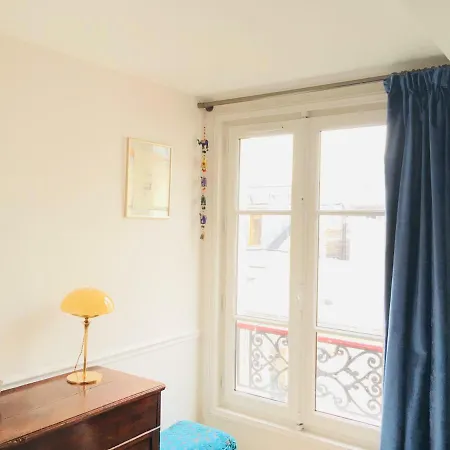 Elegant And Cosy Flat Near Montmartre Paris