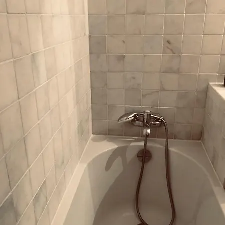 Elegant And Cosy Flat Near Montmartre Paris